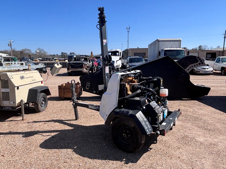 #3515-•-light-plant-image-3