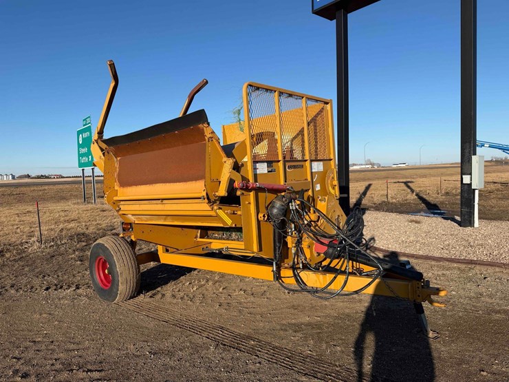 2011-haybuster-2650-image-7