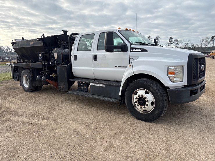 2016-ford-f750-xl-image-2