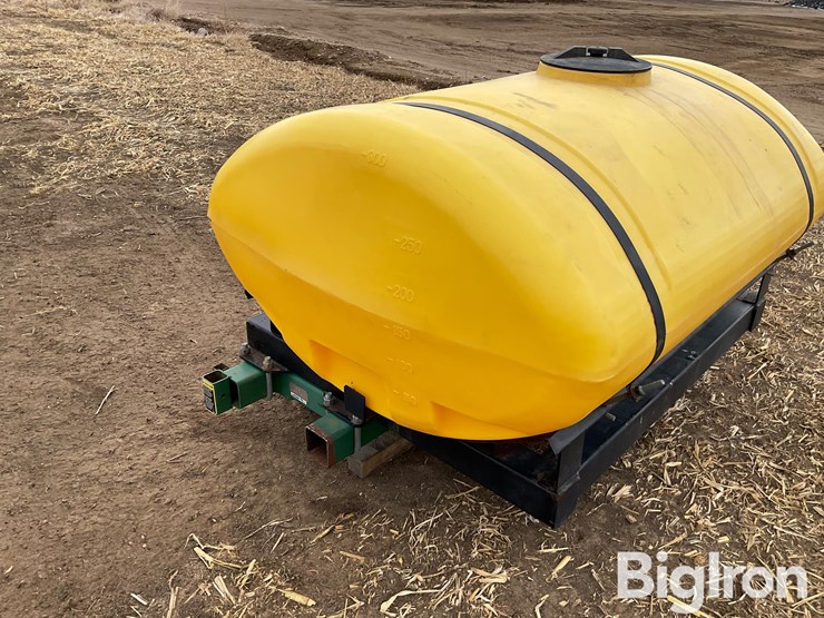 front-mount-fertilizer-tank-image-13