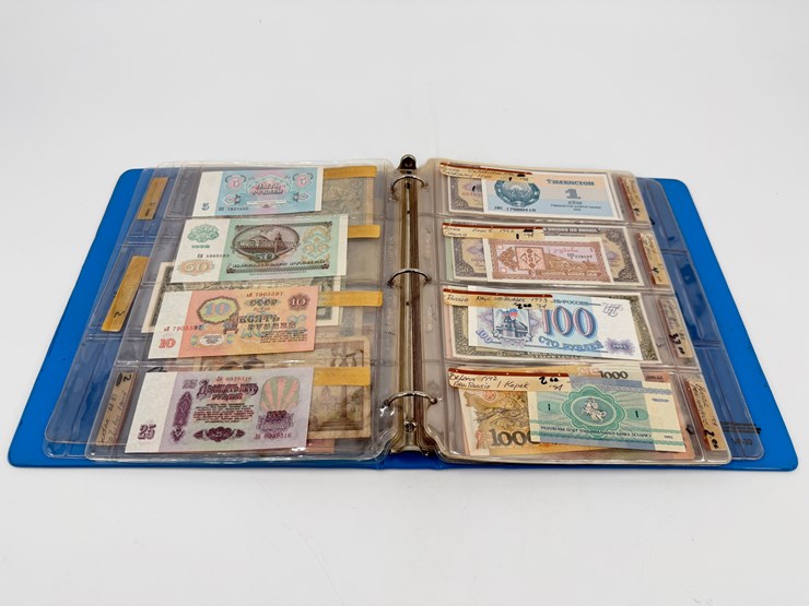 #32243-•-vintage-paper-currency-in-blue-binder-image-6