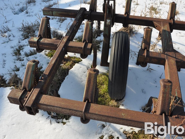 john-deere-1010-image-9