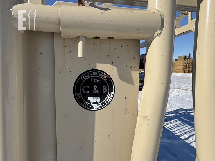 c&b-farm-+-outdoors-cattle-chute-10-image-4