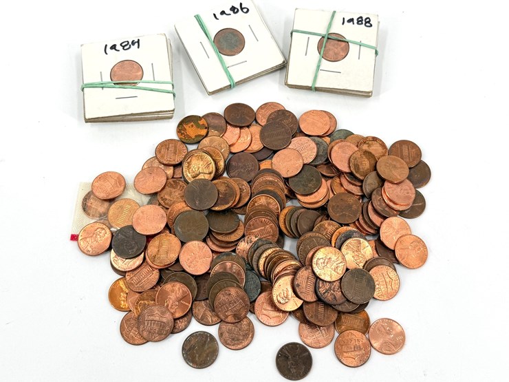 #32229-•-rolls-of-various-lincoln-pennies-image-1