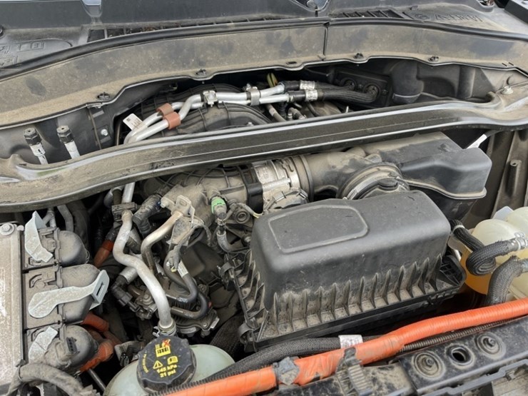 2019-ford-explorer-image-11