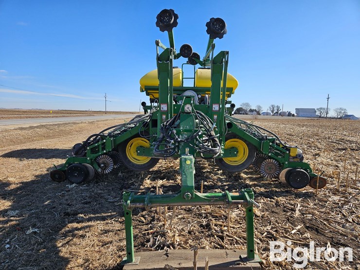 2013-john-deere-1790-ccs-image-2