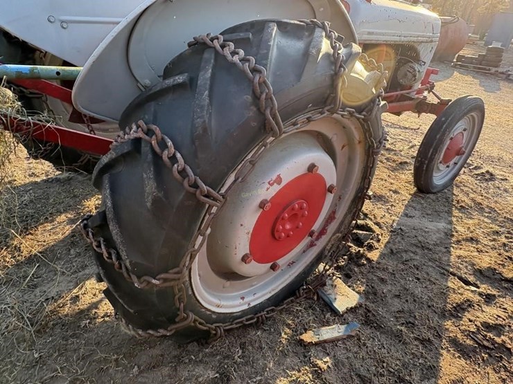 ford-tractor-image-6