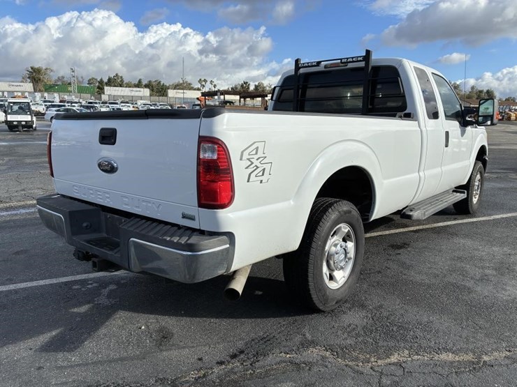 2011-ford-f250-image-3