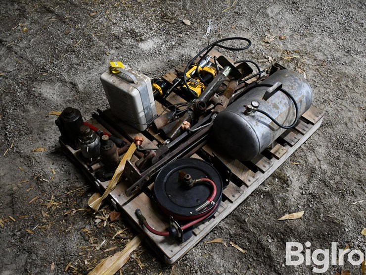 pallet-of-farm-support-image-5