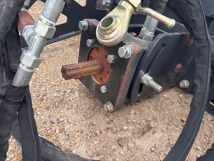 #2804-•-skid-steer-3pth-hitch-attachment-image-3