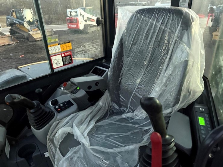 2023-deere-50g-image-13