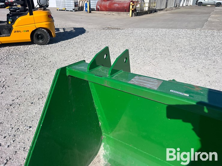 mds-8.5'-bucket-image-16