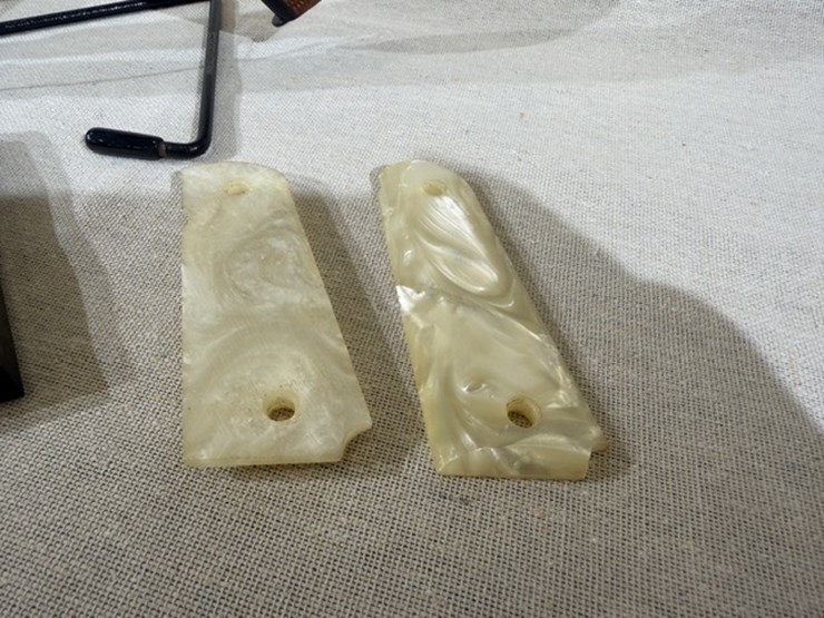 #230-•-colt-government-mark-iv-series-80-pistol-image-6