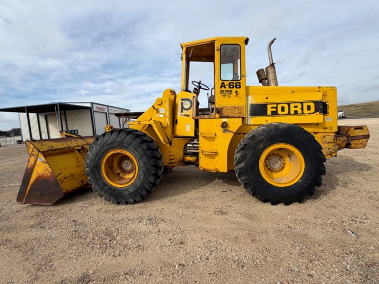 1980-ford-a66-image-8