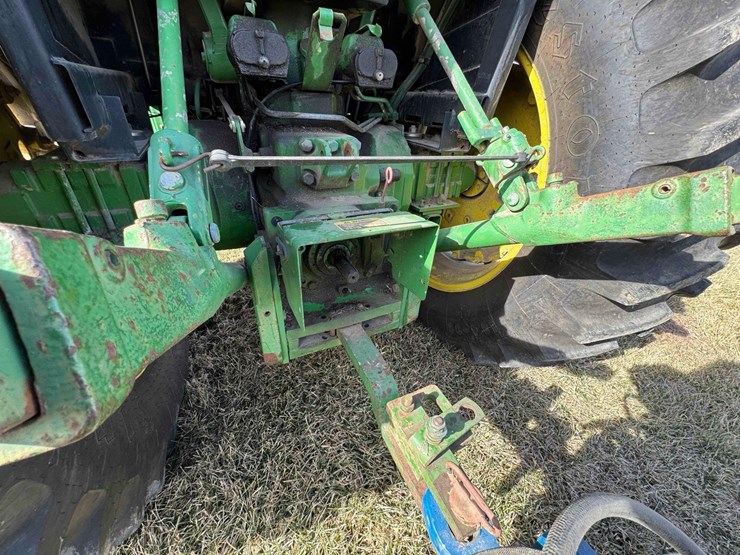1992-john-deere-3055-image-2
