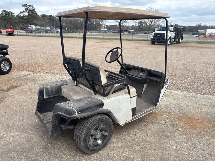 #79-•-ez-go-3-wheel-golf-cart-|-no-title-image-3