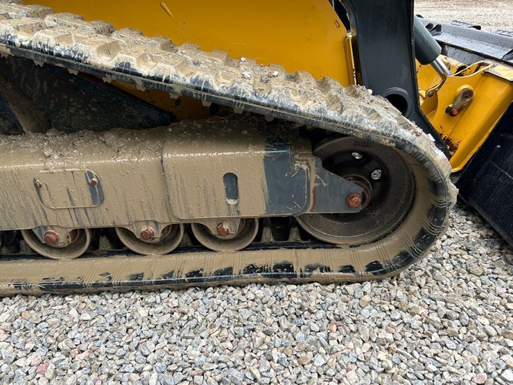 2020-deere-325g-image-14