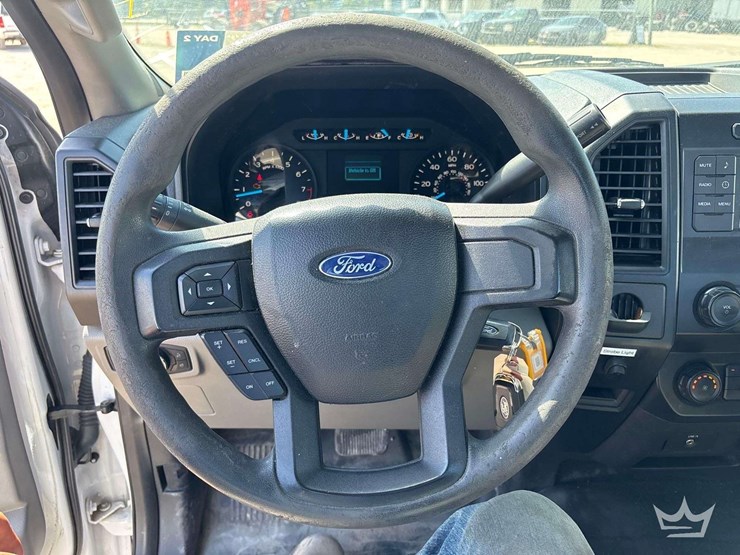 2017-ford-f150-image-13