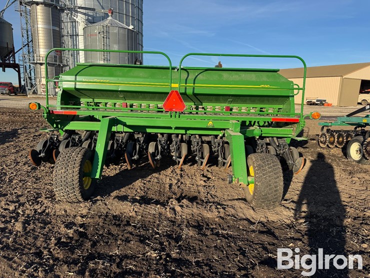 2022-john-deere-1590-image-6