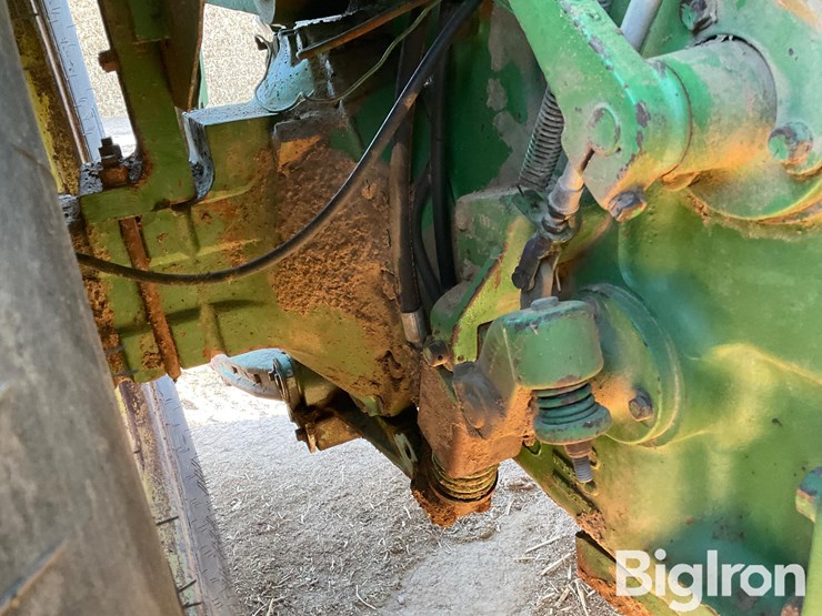 1976-john-deere-8430-image-17
