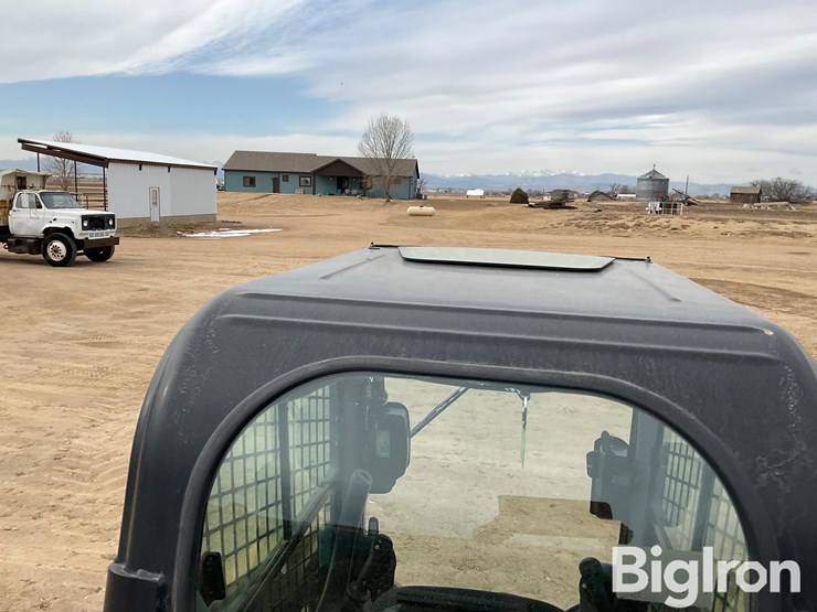 2022-caterpillar-242d3-image-16