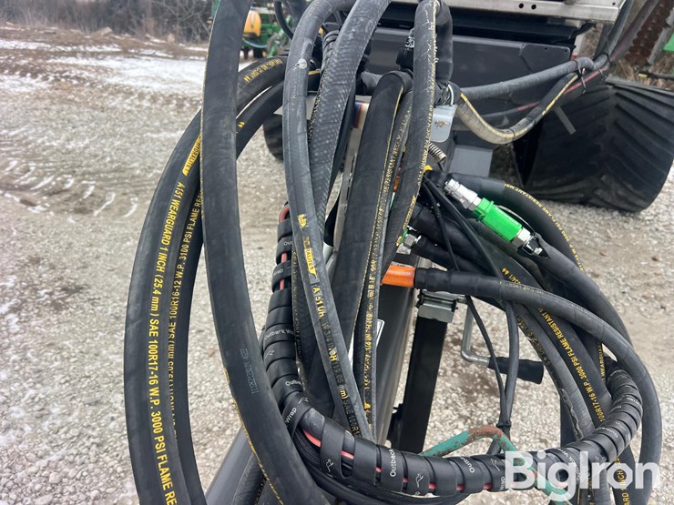 unverferth-2250-pro-force-dry-fertilizer-spreader-image-14