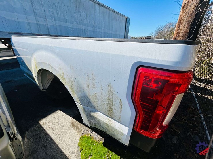 2017-ford-truck-bed-image-2