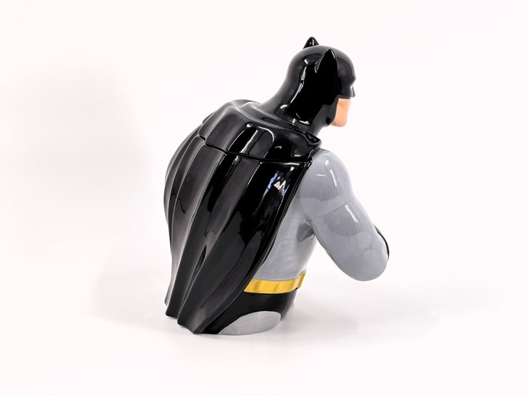 #1054-•-batman-cookie-jar-image-4