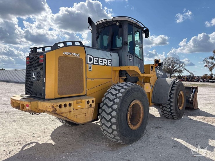 2014-deere-644k-image-3