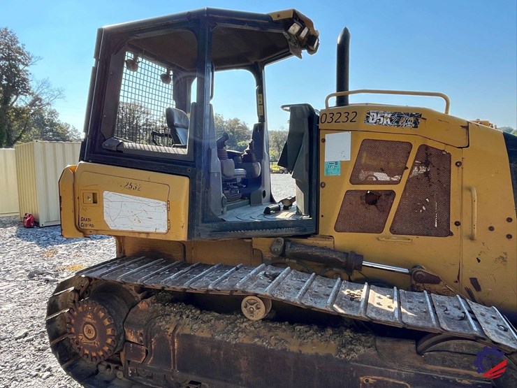 2017-caterpillar-d5k2-xl-image-72