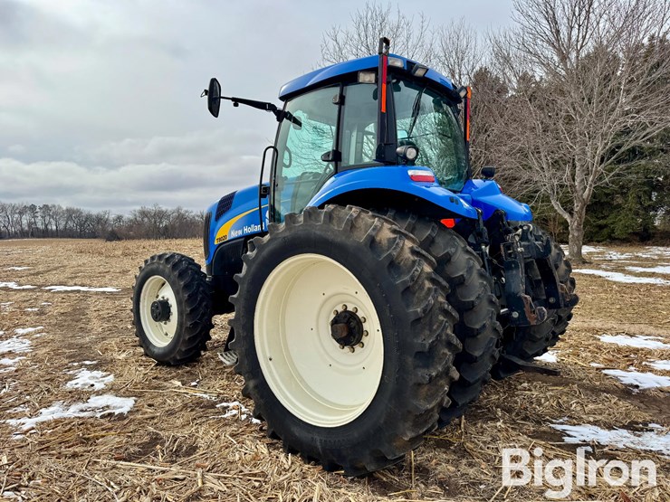new-holland-t8020-image-7