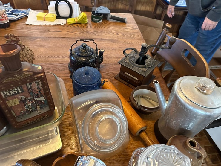 misc.-glassware-&-kitchen-supplies-image-7