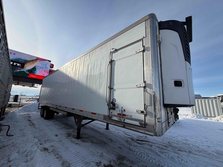 2011-utility-enclosed-trailer-image-7