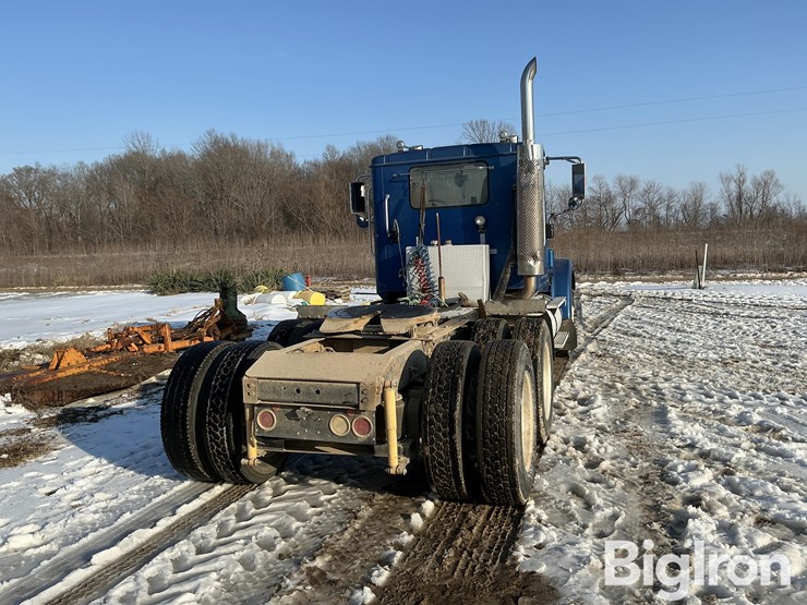 2001-international-9900i-image-6