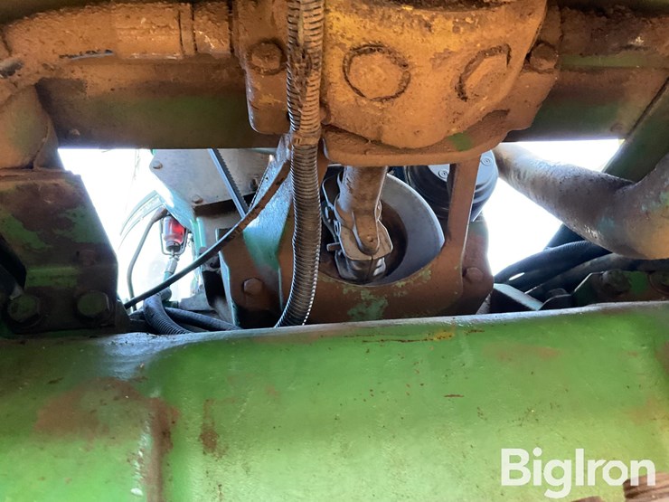 1976-john-deere-8430-image-13