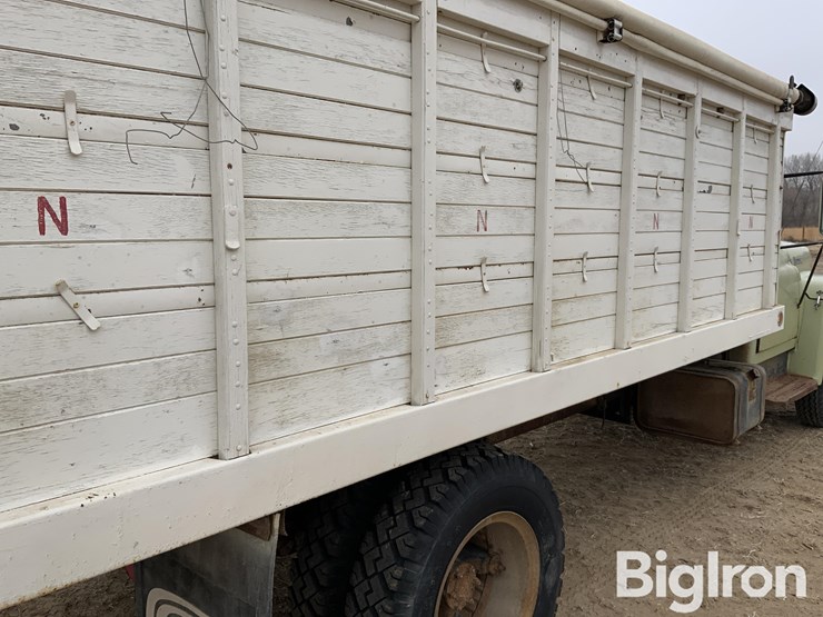 1975-international-loadstar-image-15