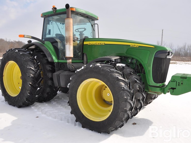 john-deere-8520-image-3