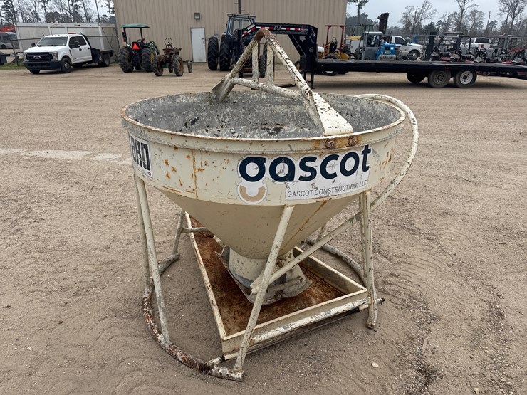 #2786-•-2022-garbro-concrete-bucket-with-chute-image-2