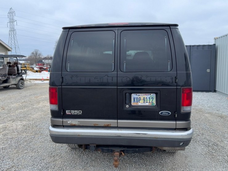 2003-ford-e350-image-4