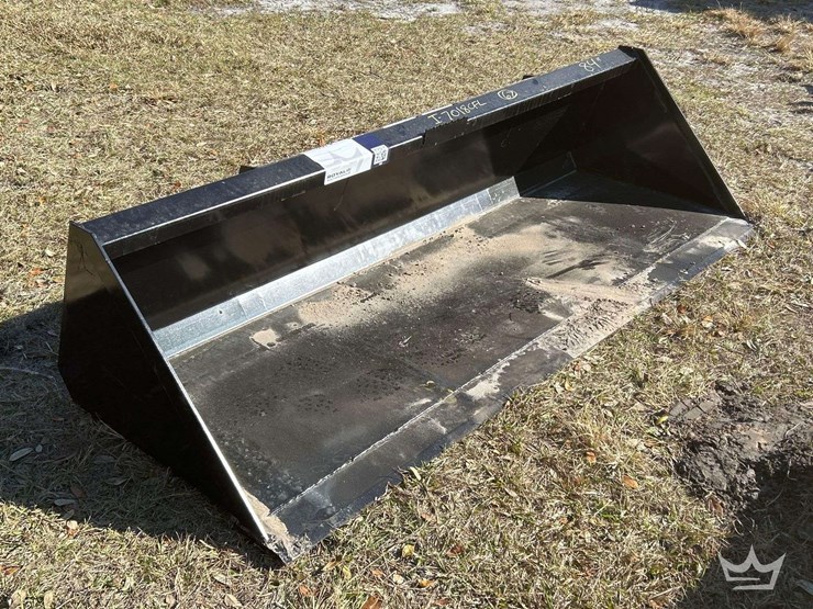 2025-swict-84in.-bucket-skid-steer-attachment-image-2