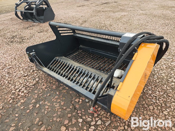 2024-land-honor-rp-12-72w-hydraulic-rock-bucket-skid-steer-attachment-image-1