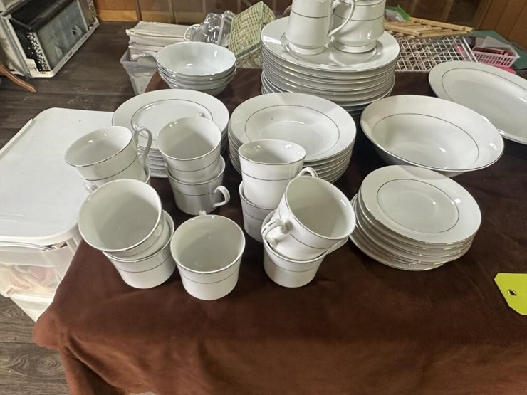 vintage-glassware-sets-image-3