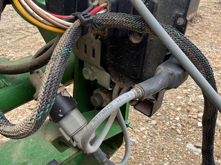 john-deere-7200-image-20