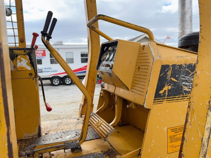 1992-deere-650g-image-19