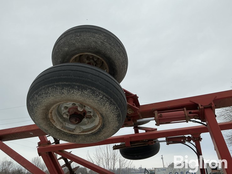 case-ih-3950-image-17