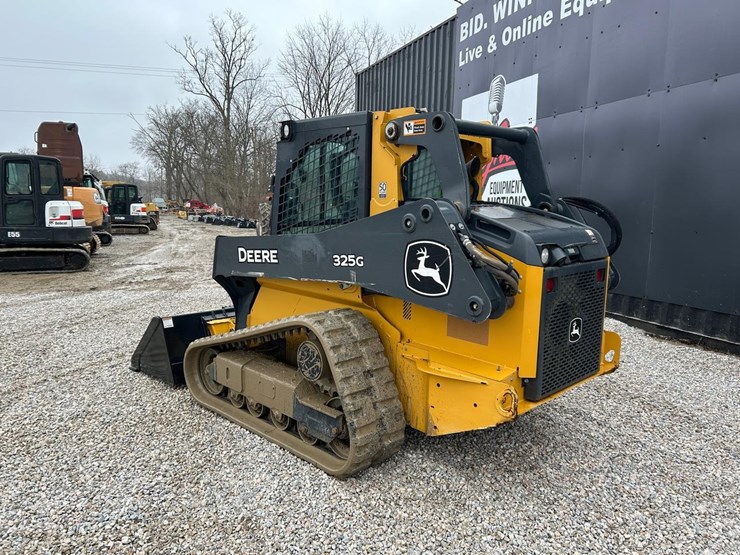 2020-deere-325g-image-2