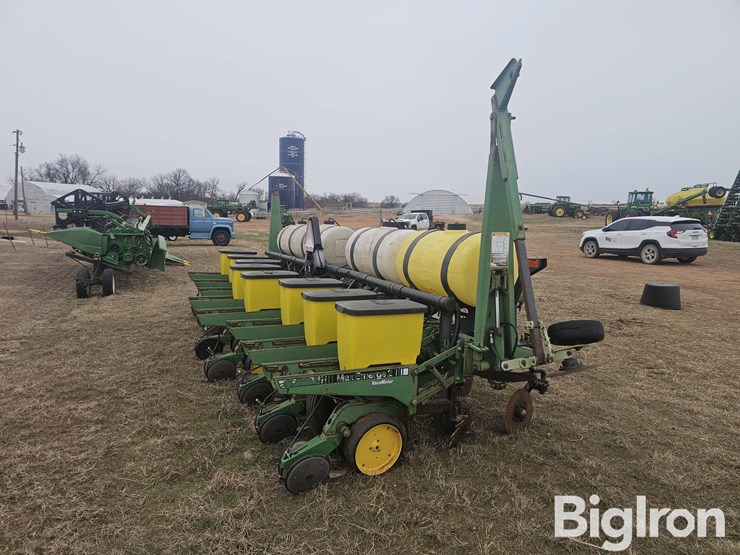 john-deere-7200-image-5