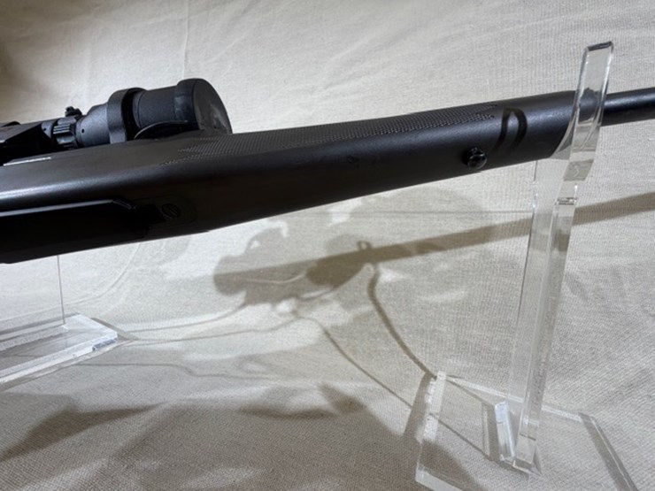 #215-•-browning-a-bolt-rifle-image-59