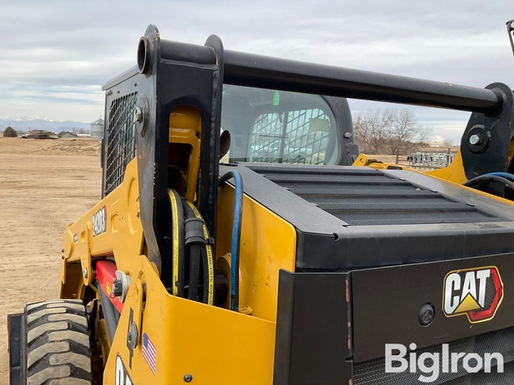 2022-caterpillar-242d3-image-13