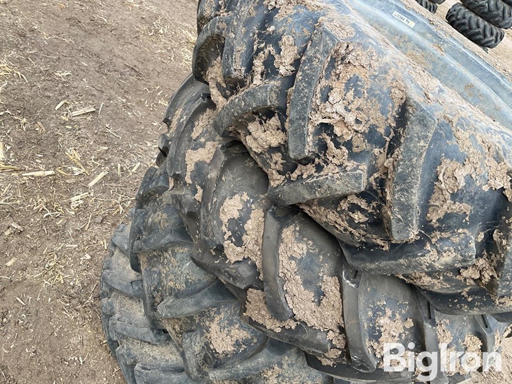 11-24.5-tires-image-13